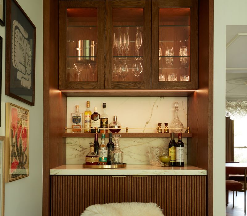 Red Oak Home Bar With Glass Panel Doors 