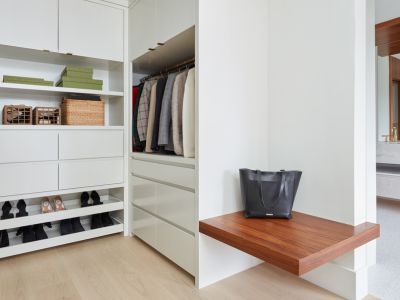 custom walk in closet cabinets and shelves